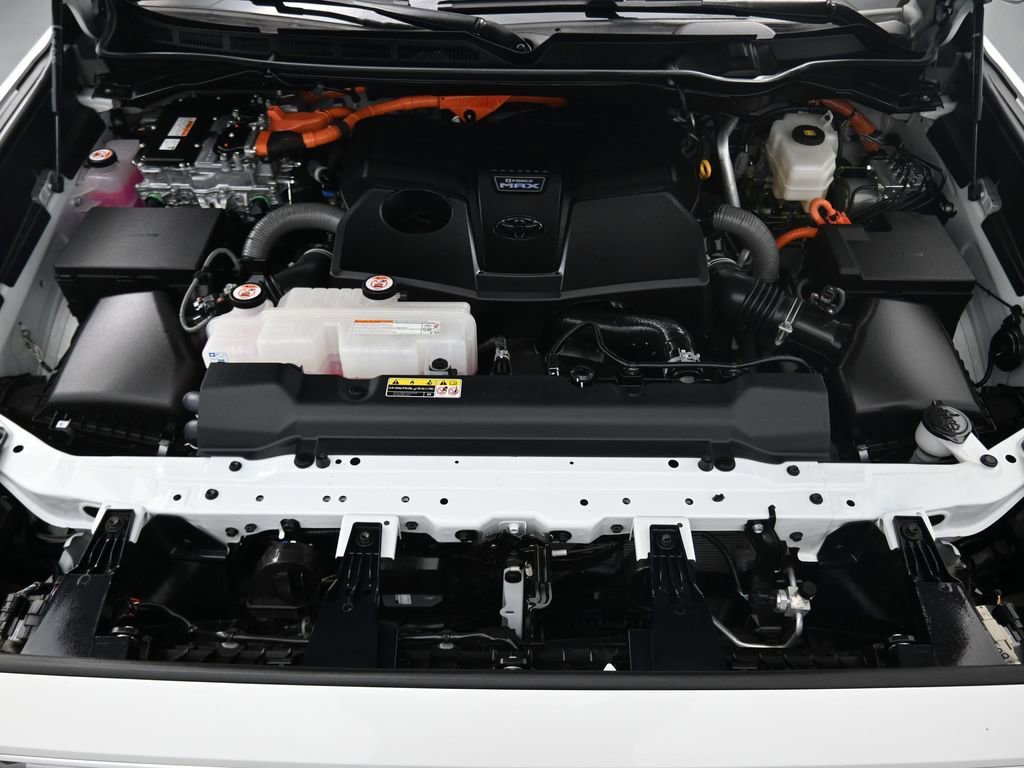 Used 2024 Toyota Sequoia Platinum image 8