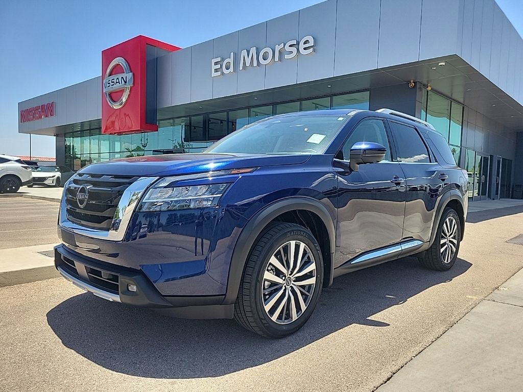 Used 2022 Nissan Pathfinder Platinum w/ Cargo Package