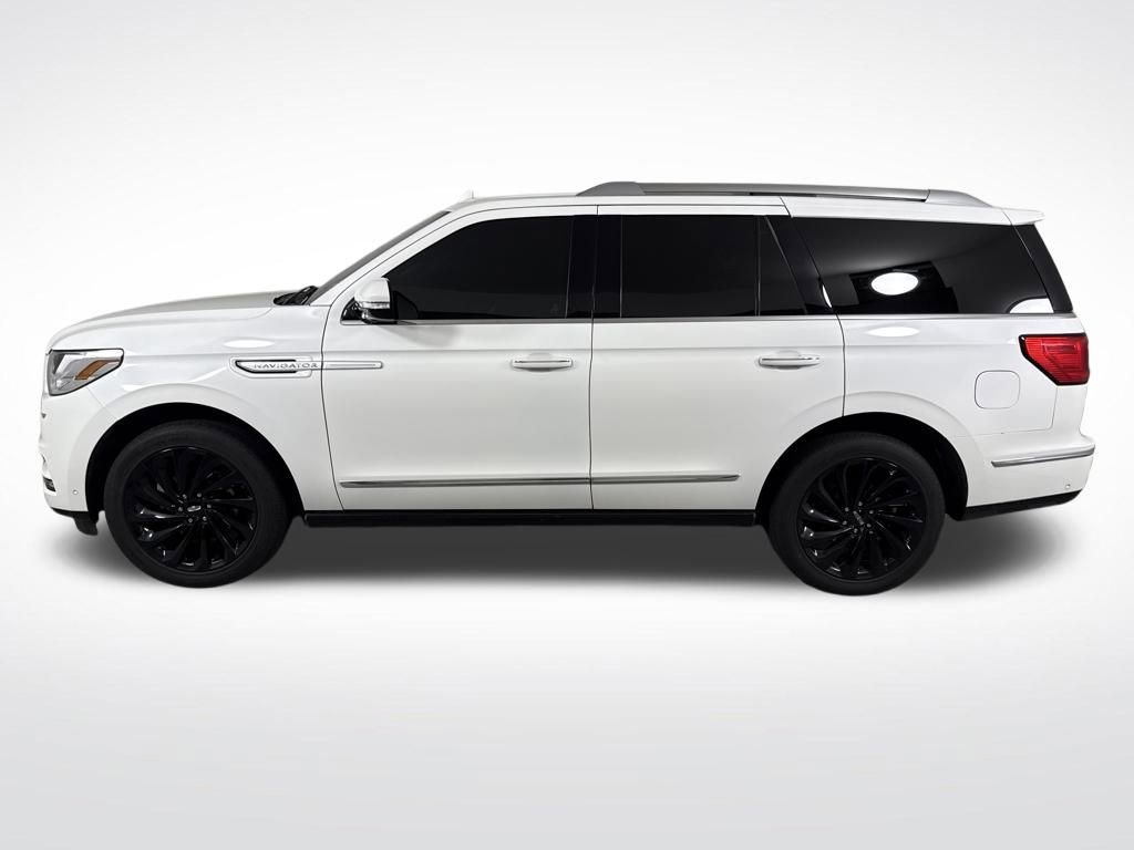 Used 2020 Lincoln Navigator Reserve w/ Equipment Group 208A Reserve image 6