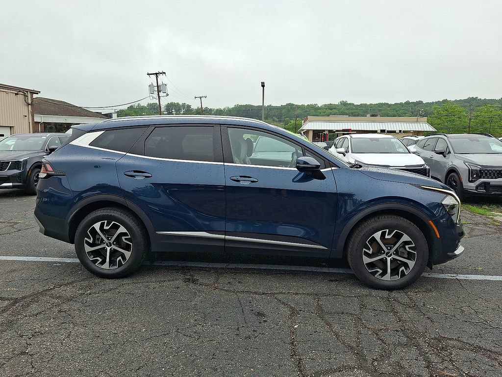 Certified 2023 Kia Sportage EX AWD/4WD image 18