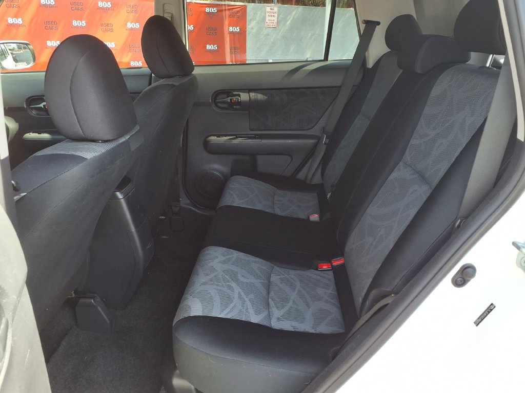 Used 2012 Scion xB FWD image 22