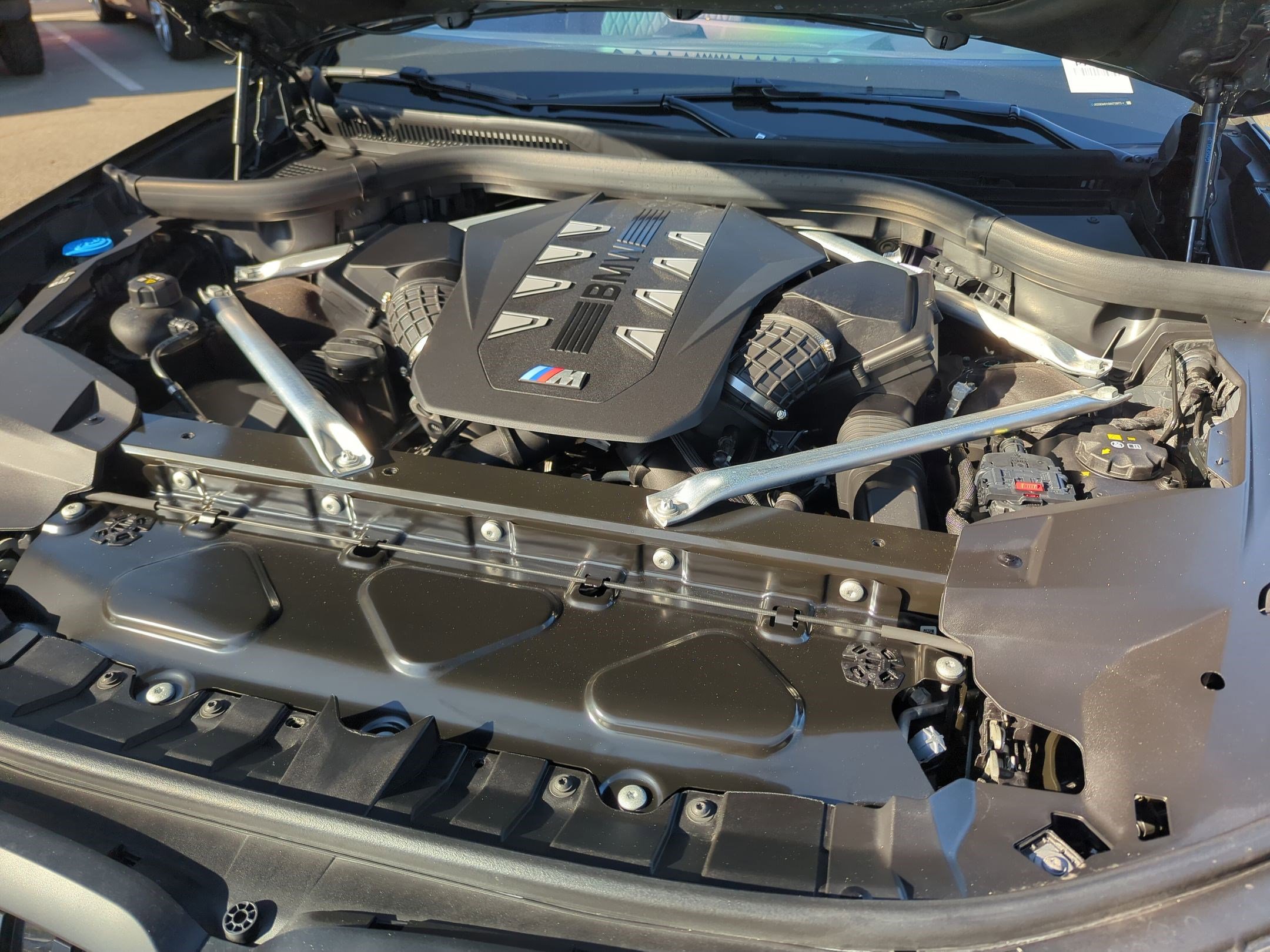 Used 2025 BMW X7 M60i w/ Executive Package image 35