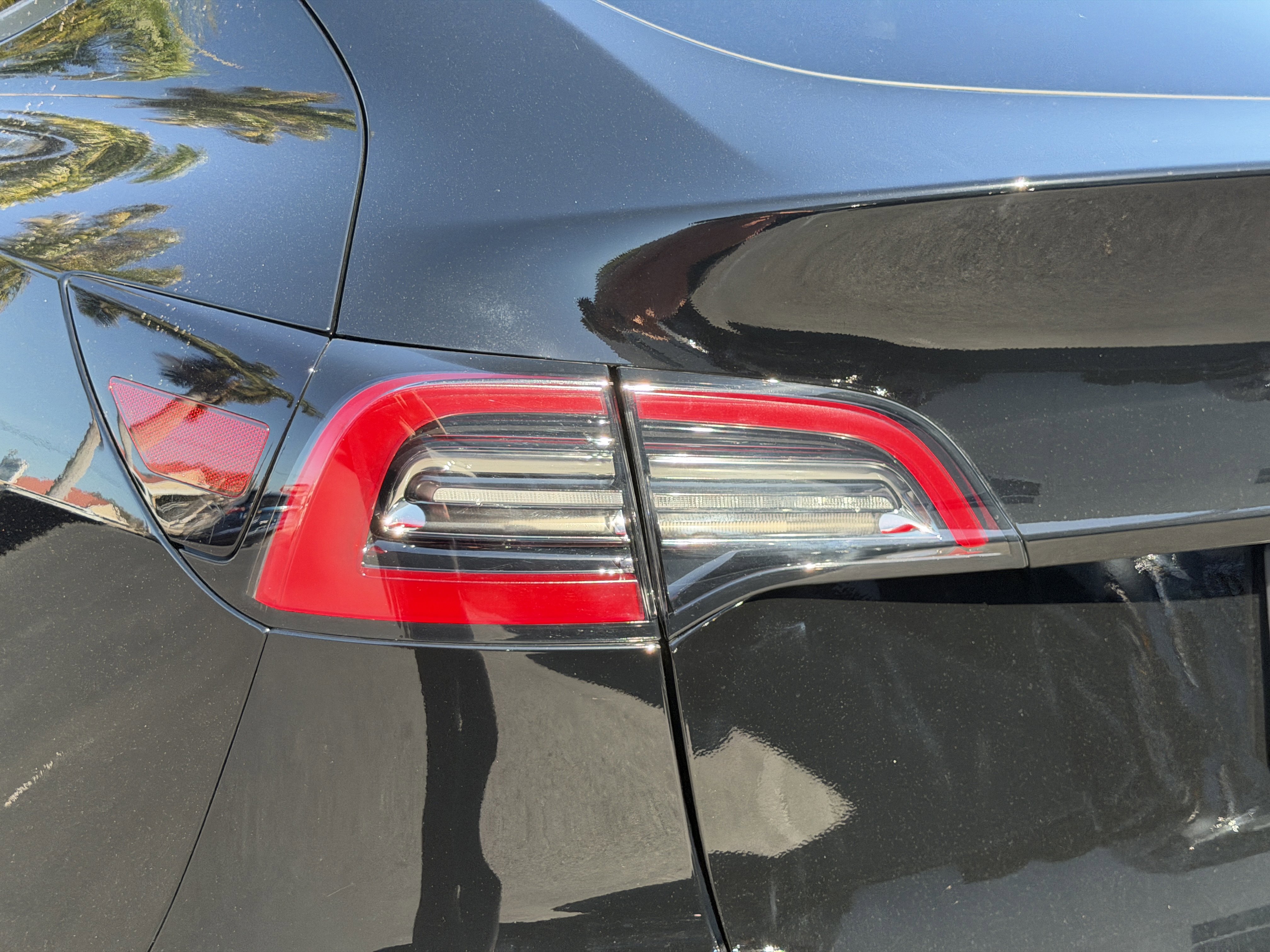 Used 2023 Tesla Model Y Long Range image 9