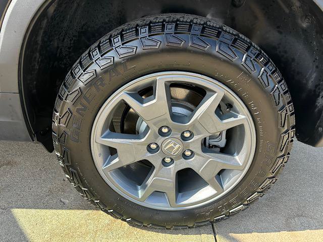 Used 2025 Honda Passport TrailSport image 33