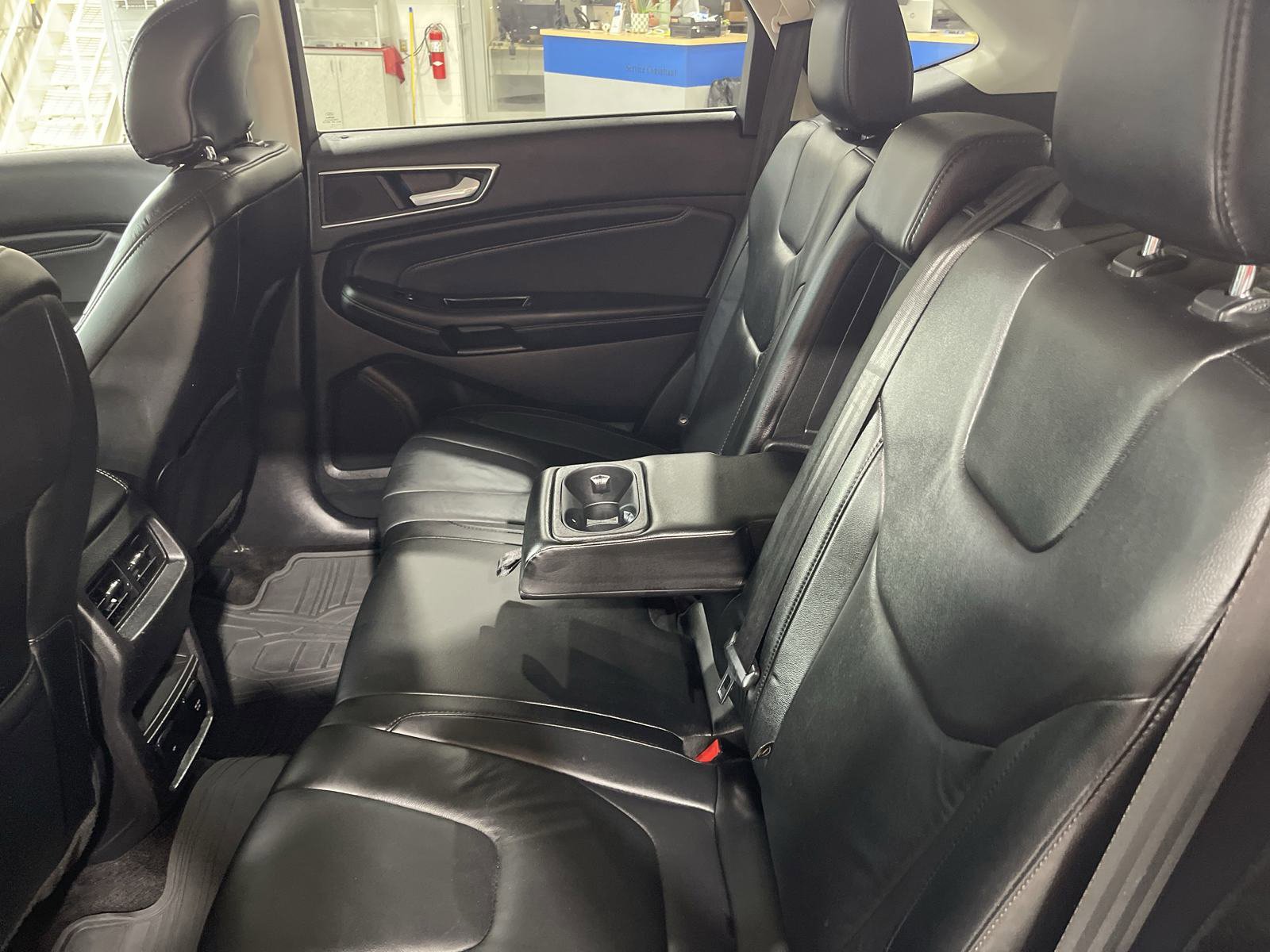 Used 2016 Ford Edge Titanium w/ Technology Package image 13