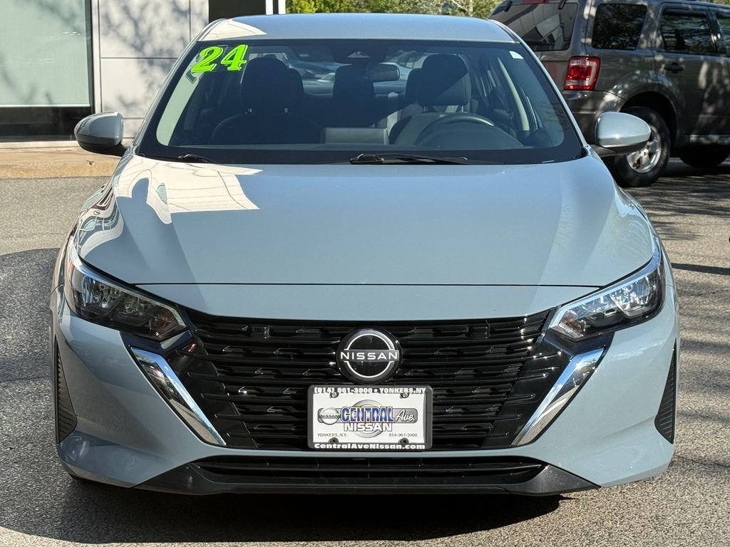 Used 2024 Nissan Sentra SV w/ All-Weather Package FWD image 2