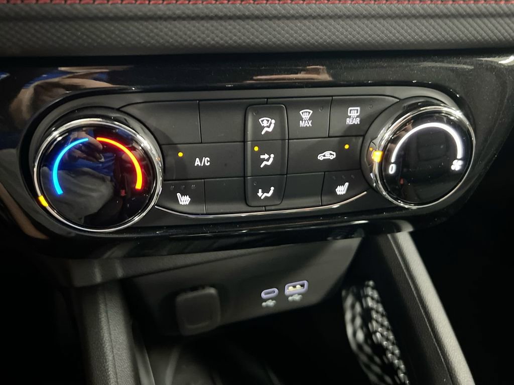 Used 2026 Chevrolet TrailBlazer RS FWD image 15