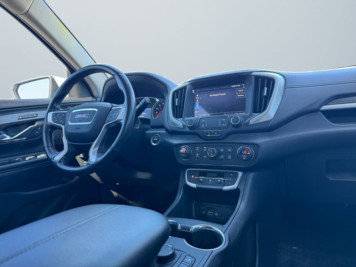 Used 2022 GMC Terrain SLT image 14