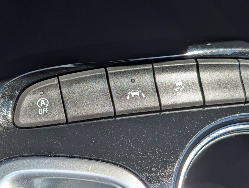 Used 2023 Buick Encore GX Essence w/ Experience Buick Package FWD image 41