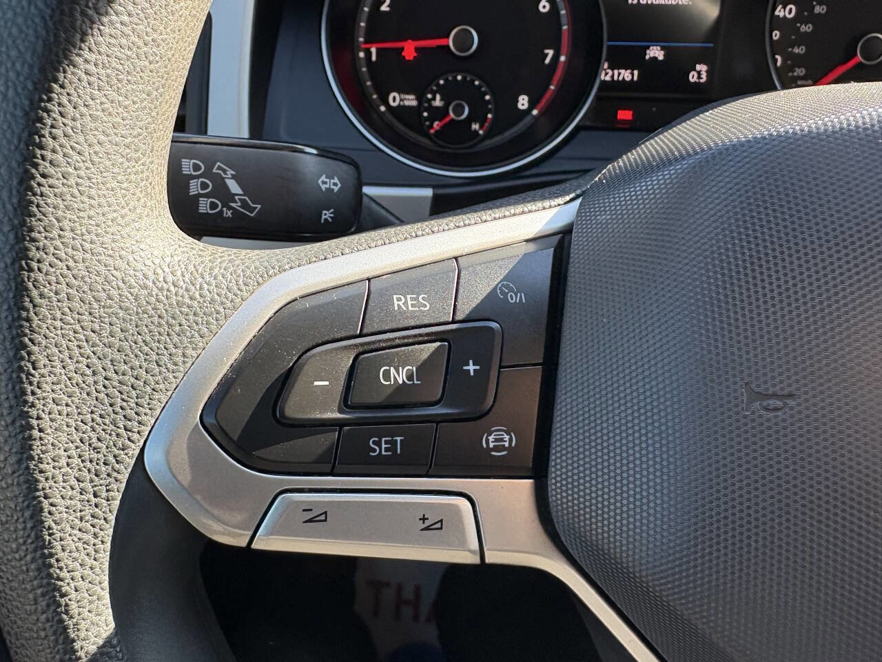 Used 2021 Volkswagen Atlas Cross Sport S image 35