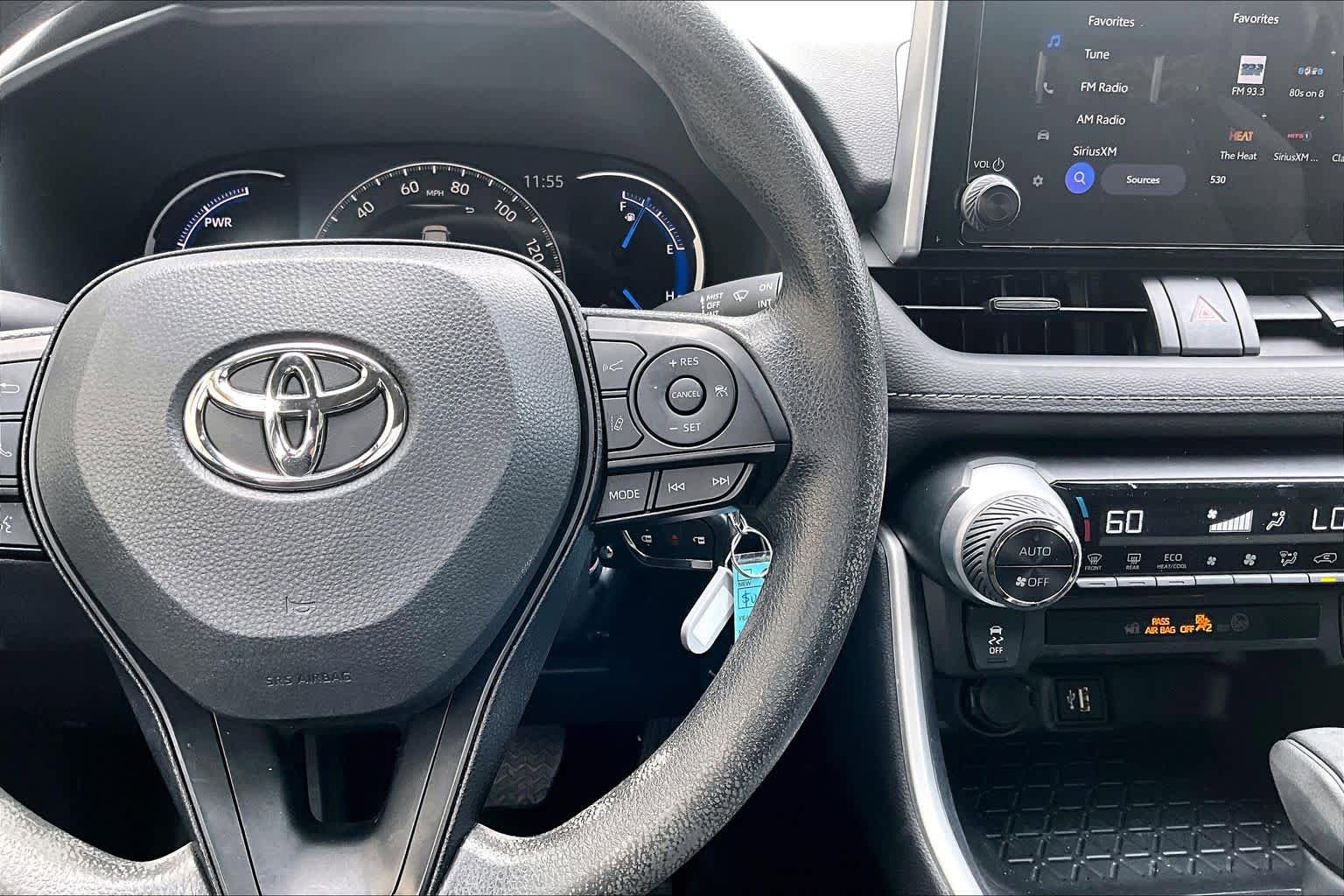 Certified 2025 Toyota RAV4 LE AWD/4WD image 24