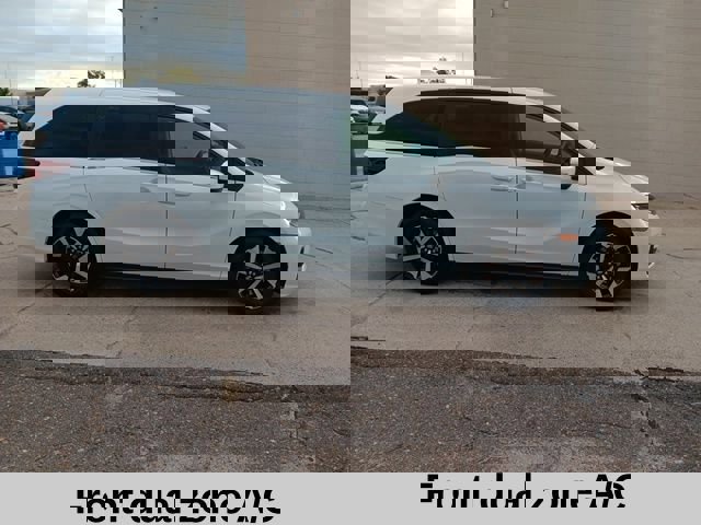 New 2026 Honda Odyssey EX-L image 3