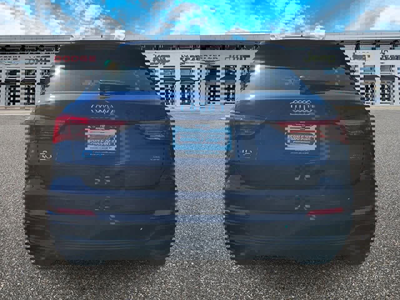 Used 2022 Audi Q3 2.0T Premium Plus w/ Premium Plus Package image 7