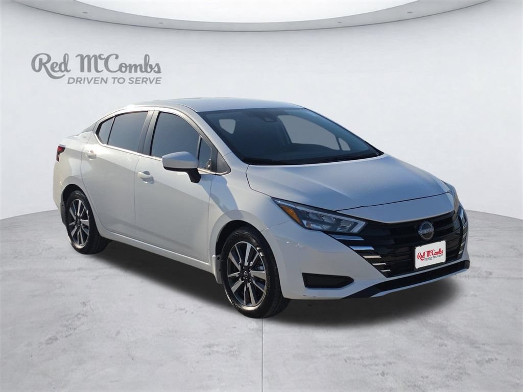 Used 2025 Nissan Versa SV w/ Trunk Package FWD image 9