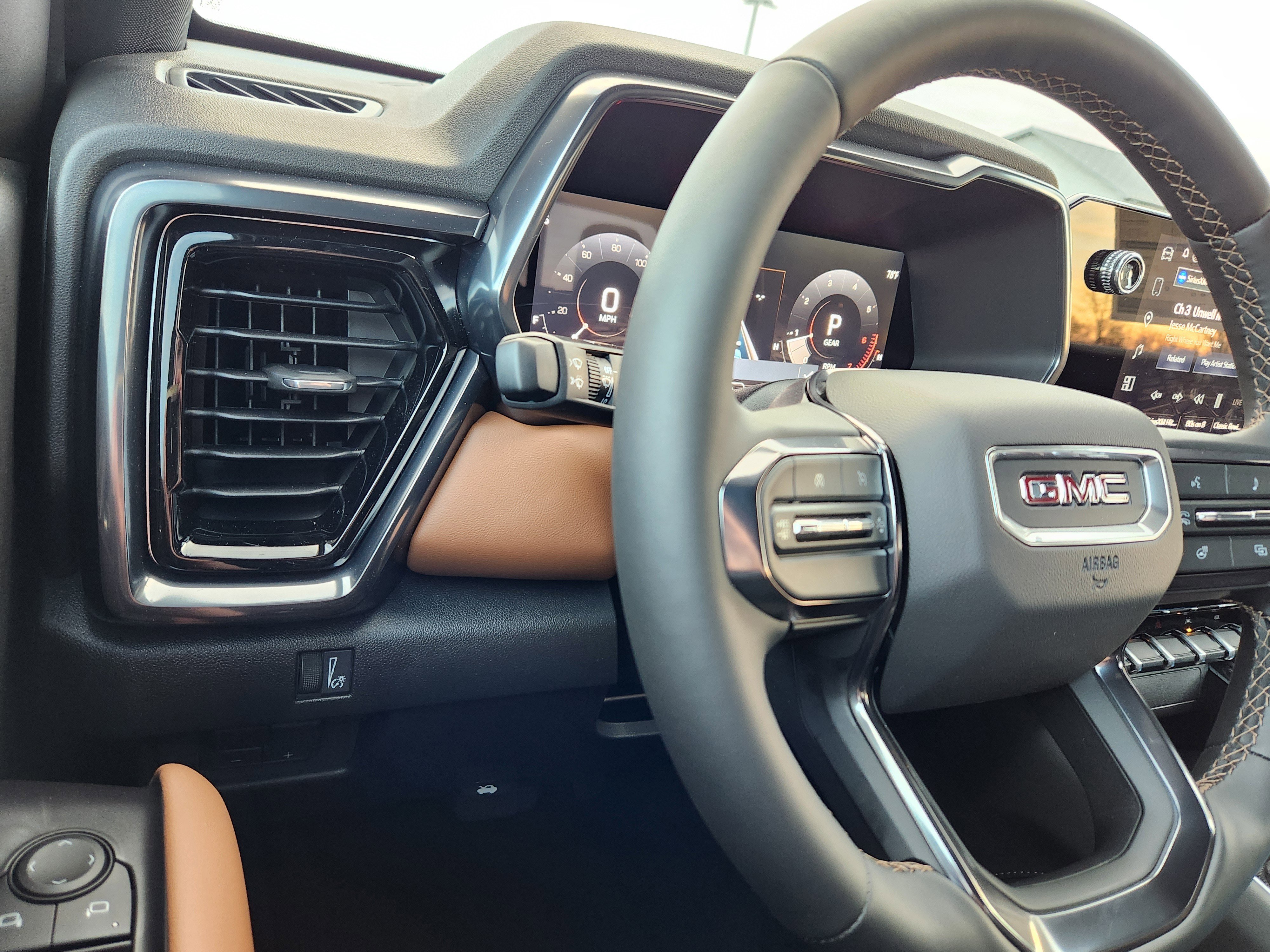 New 2026 GMC Canyon AT4 w/ Technology Plus Package image 15