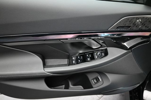 New 2027 BMW 550e xDrive w/ Executive Package AWD/4WD image 19