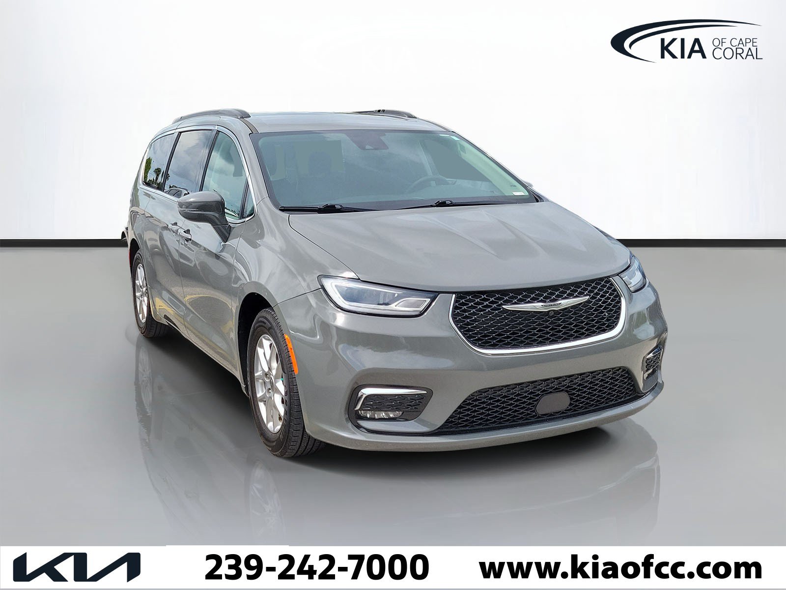 Used 2022 Chrysler Pacifica Touring-L FWD video 1