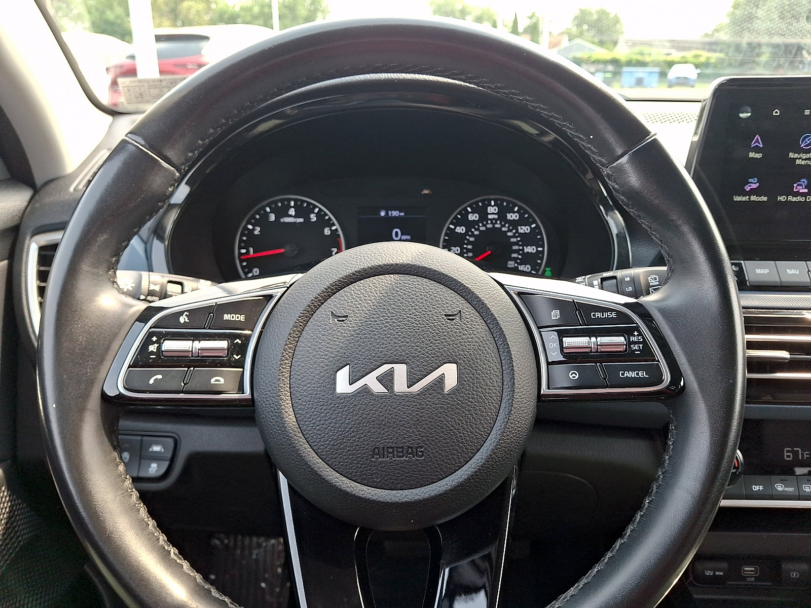 Used 2023 Kia Seltos S w/ Navigation Package AWD/4WD image 21