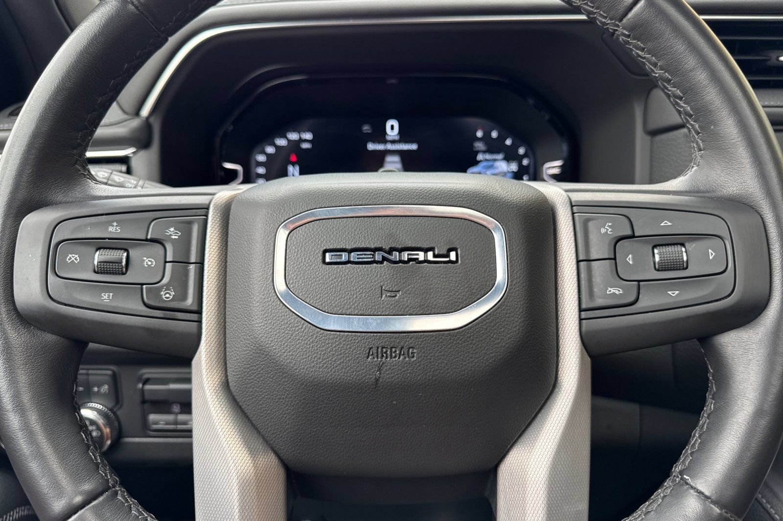 Certified 2024 GMC Yukon XL Denali w/ Advanced Technology Package AWD/4WD image 26