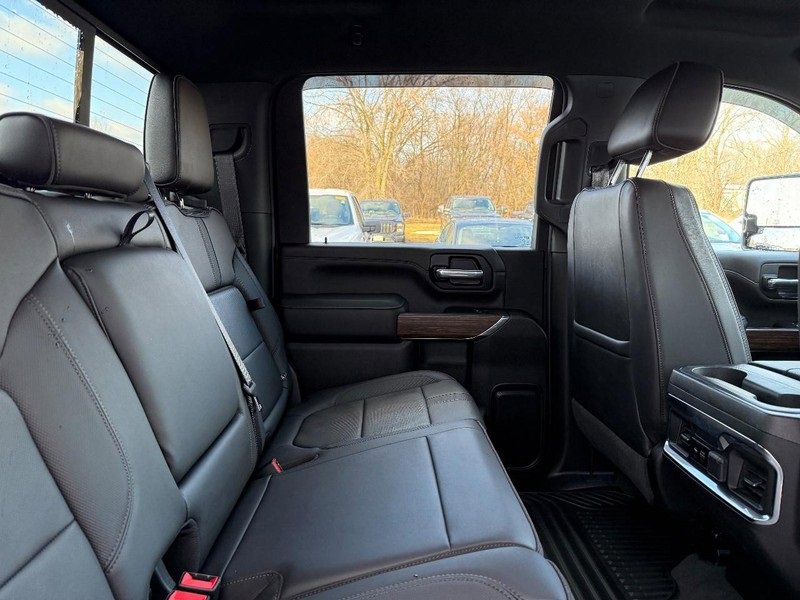 Used 2022 Chevrolet Silverado 2500 High Country image 9