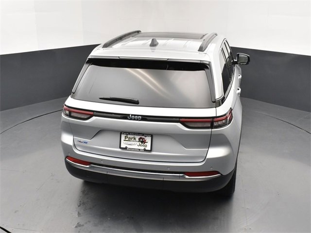 New 2025 Jeep Grand Cherokee Limited 4xe image 17