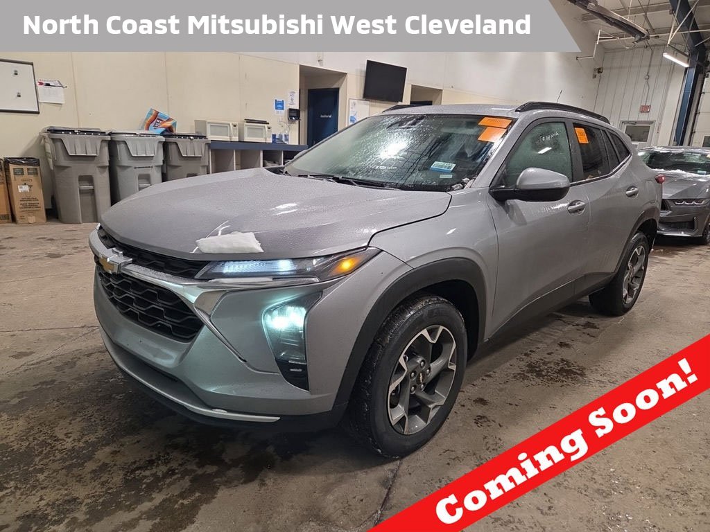 Used 2026 Chevrolet Trax LT image 1