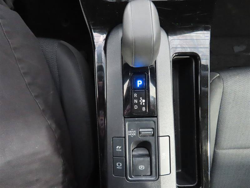 Used 2024 Toyota Prius LE FWD image 26
