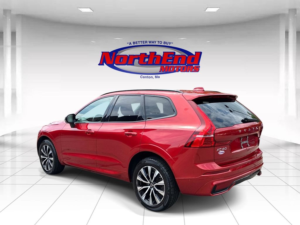 Used 2023 Volvo XC60 B5 Plus AWD/4WD image 5