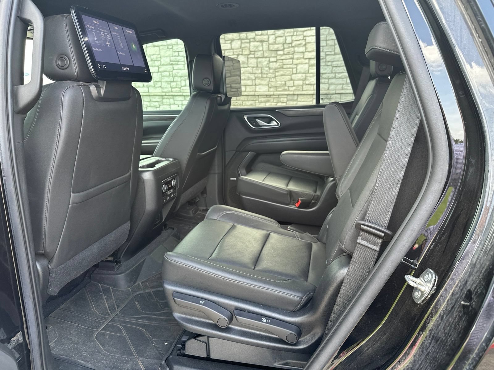 Used 2021 Chevrolet Tahoe Z71 w/ Rear Media and Nav Package AWD/4WD image 13