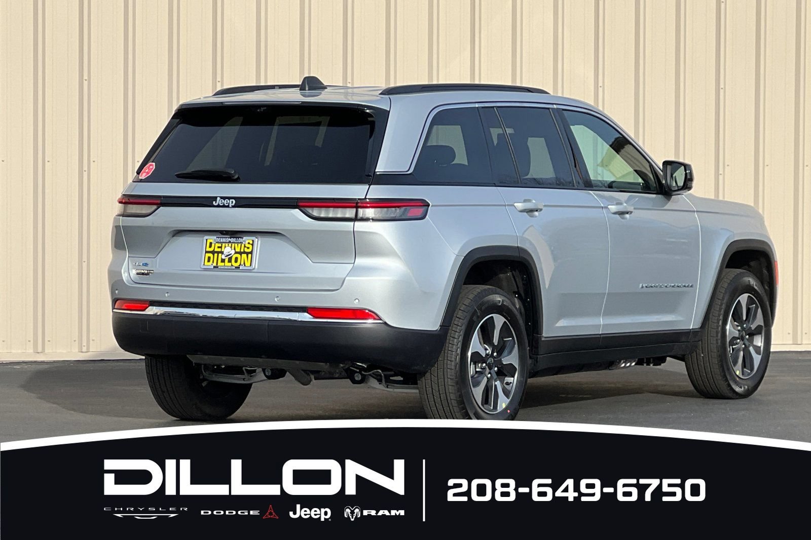 New 2024 Jeep Grand Cherokee Limited 4xe w/ Luxury Tech Group II AWD/4WD image 3
