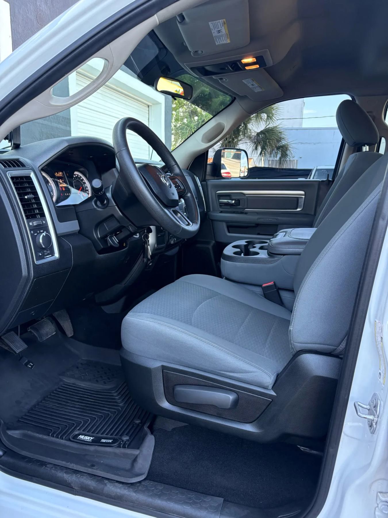 Used 2018 RAM 2500 SLT image 9