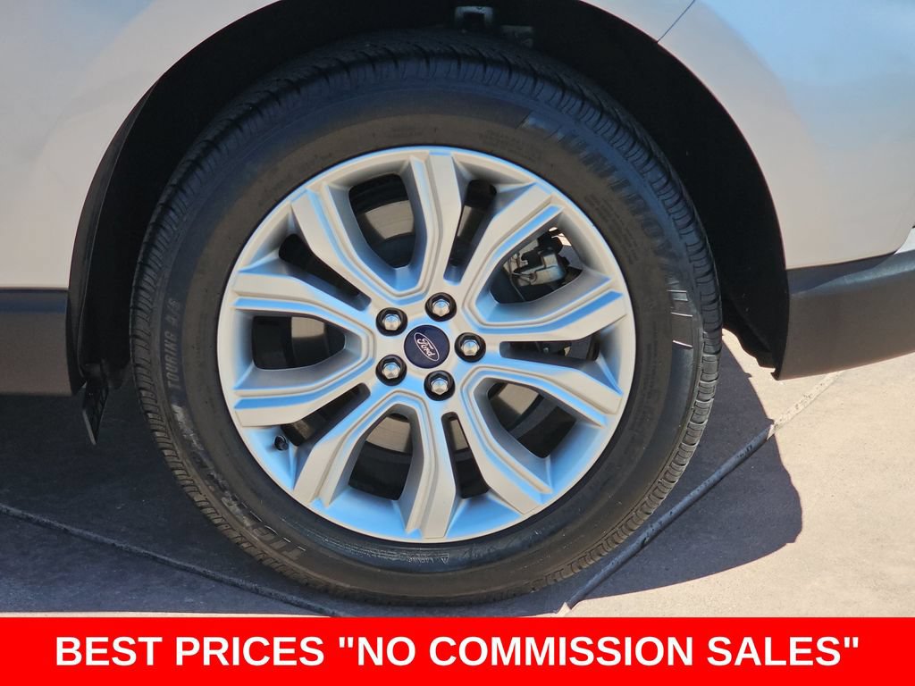 Used 2022 Ford Edge Titanium w/ Equipment Group 301A AWD/4WD image 38
