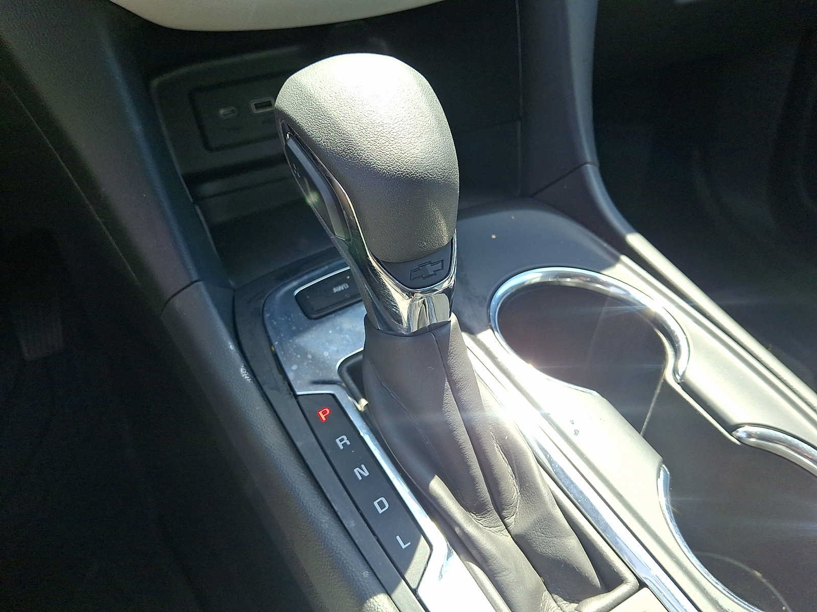 Used 2023 Chevrolet Equinox LS w/ LPO, Floor Liner Package AWD/4WD image 14