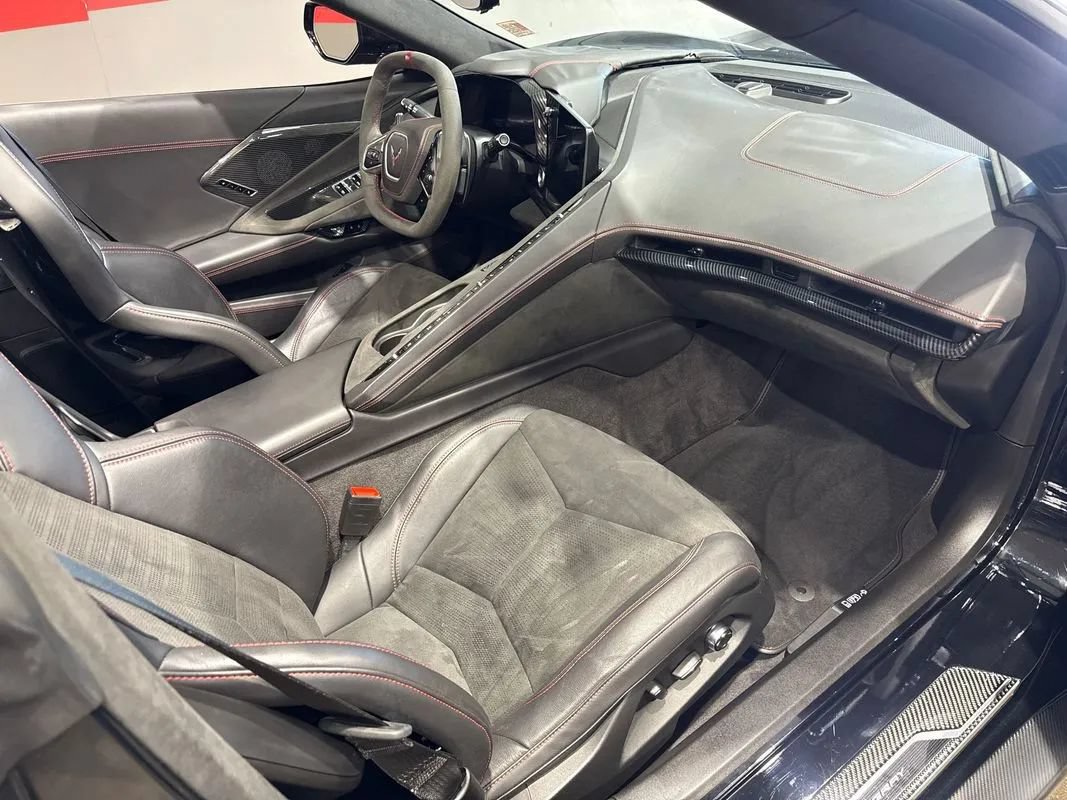 Used 2022 Chevrolet Corvette Stingray Premium Conv w/ Z51 Performance Package RWD image 71
