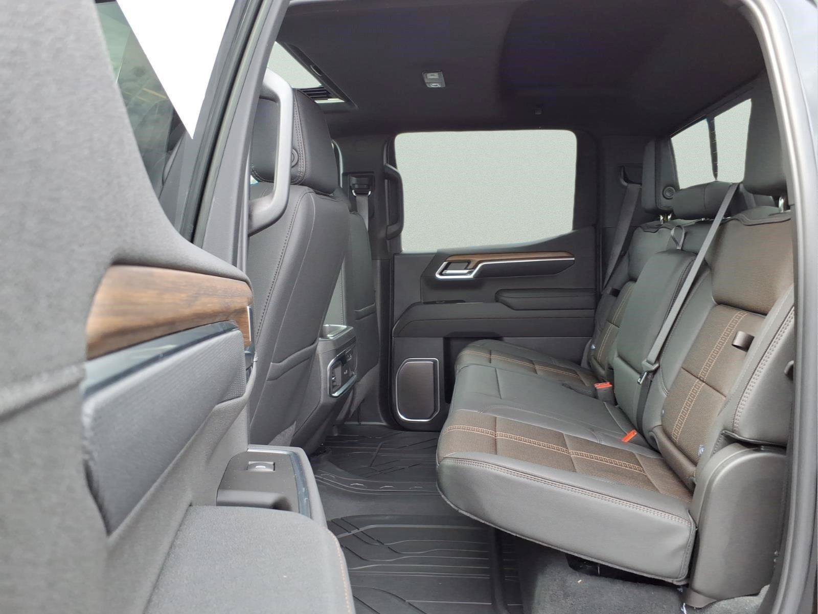 New 2026 Chevrolet Silverado 1500 High Country AWD/4WD image 10