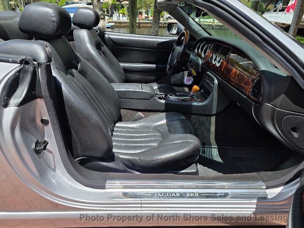 Used 2005 Jaguar XK8 Convertible RWD image 38