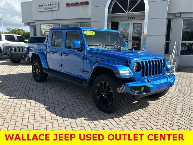 Used 2023 Jeep Gladiator Overland image 4