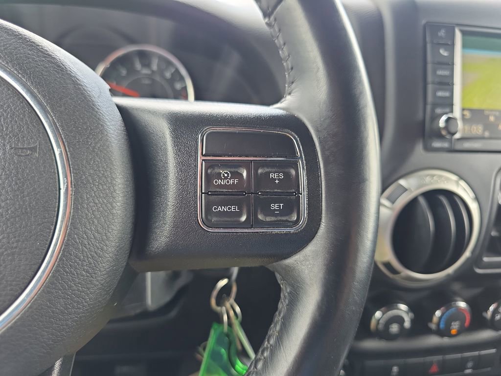 Used 2017 Jeep Wrangler Unlimited Rubicon w/ Connectivity Group image 22