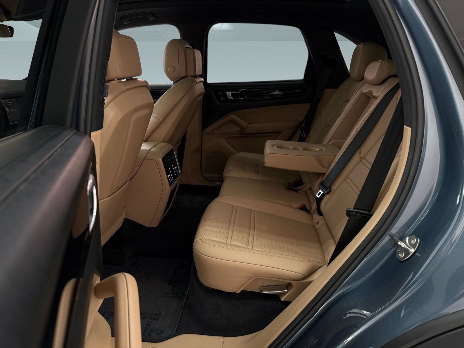 Used 2019 Porsche Cayenne S AWD/4WD image 12