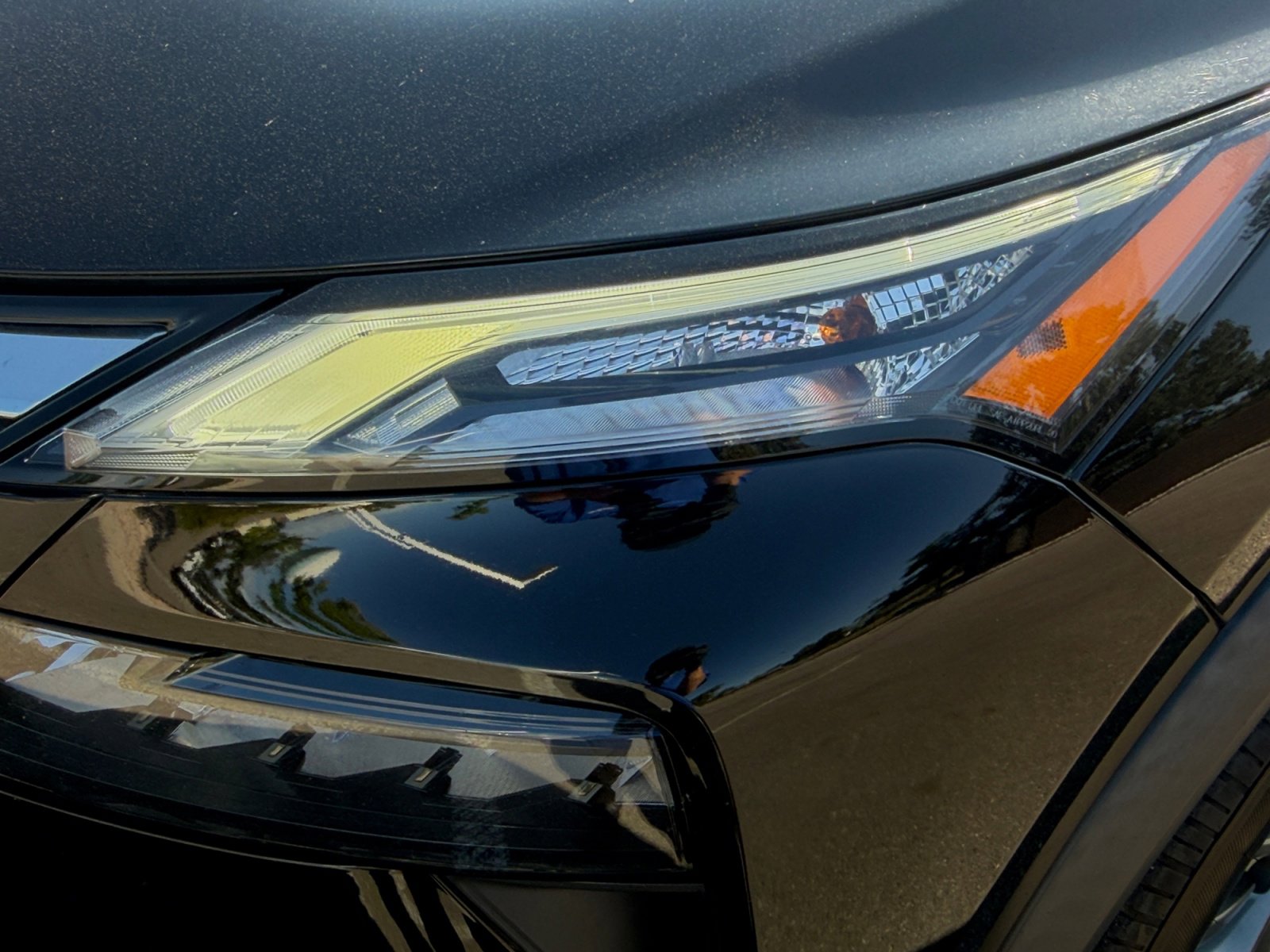 Used 2024 Nissan Rogue S FWD image 12