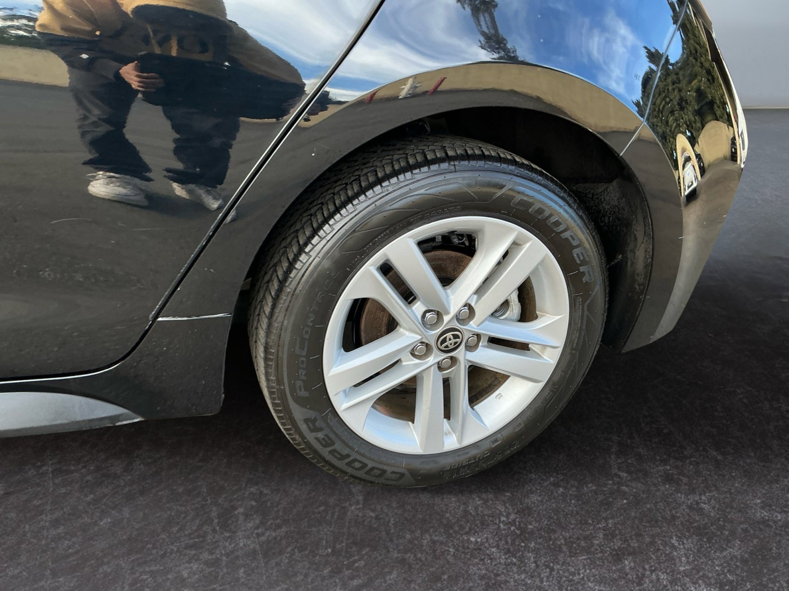 Used 2021 Toyota Corolla SE w/ Blackout Package (TMS) image 7