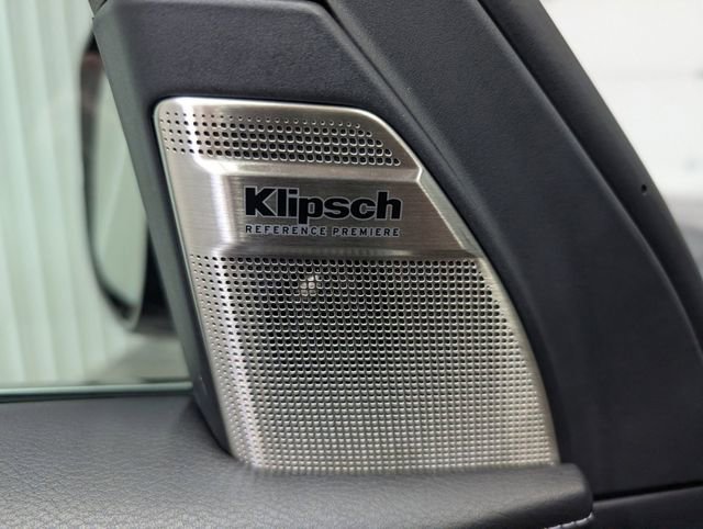 Used 2025 INFINITI QX80 Sensory image 16