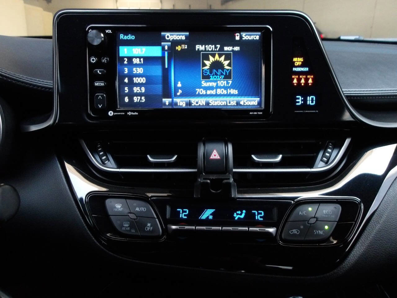 Used 2018 Toyota C-HR XLE FWD image 13