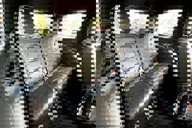 Used 2020 Lincoln Navigator Reserve w/ Luxury Package image 27