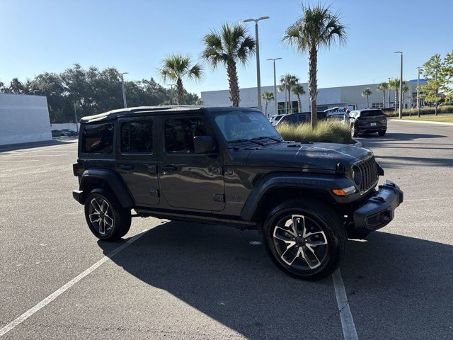 Used 2025 Jeep Wrangler Sport S w/ Convenience Group image 10