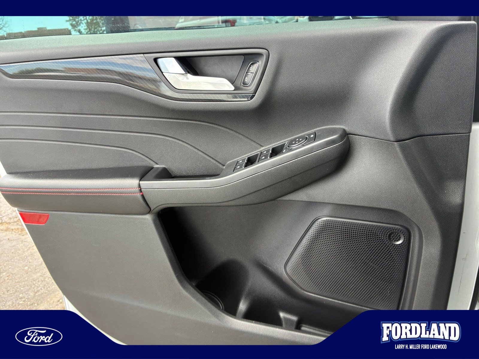 Used 2023 Ford Escape ST-Line AWD/4WD image 13