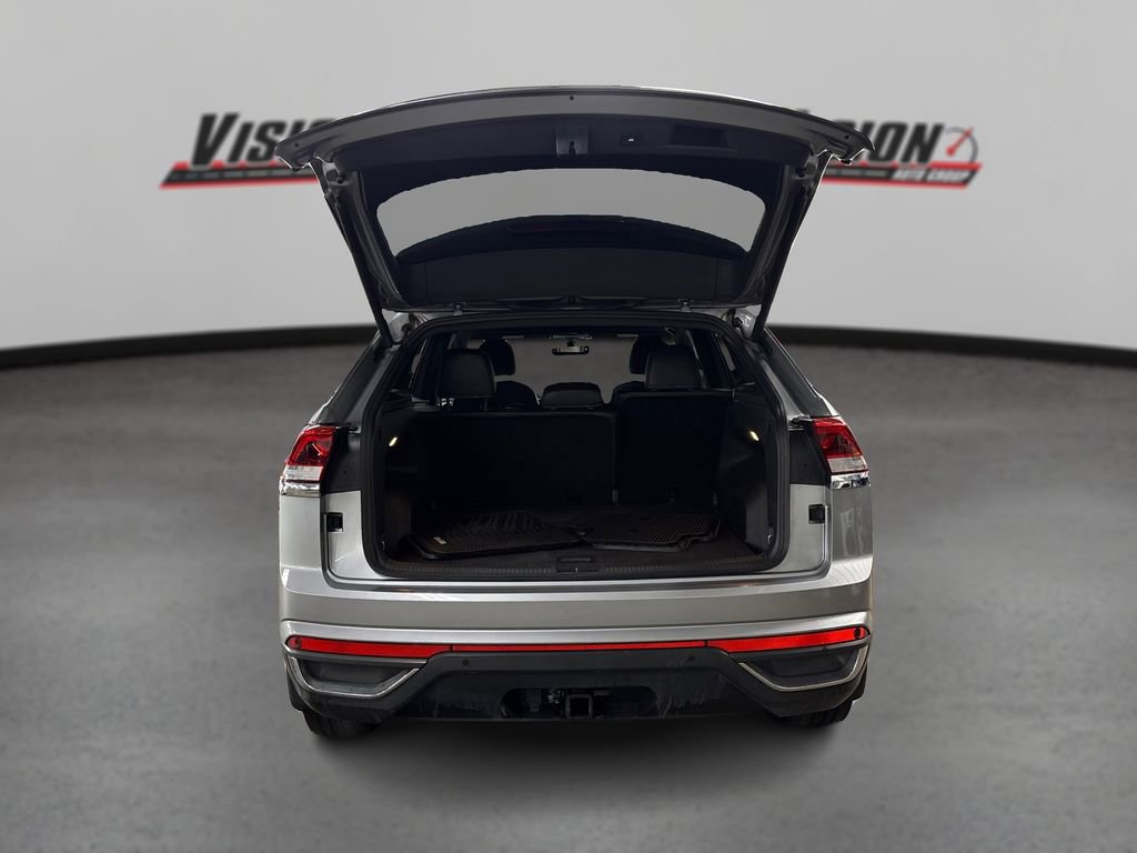 Used 2022 Volkswagen Atlas Cross Sport SE image 11