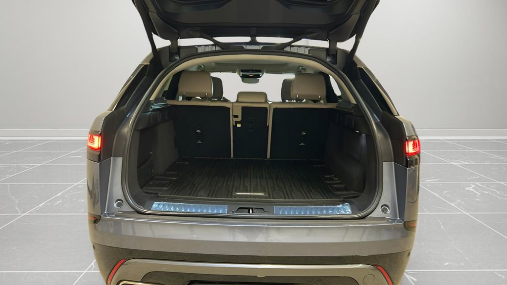 Used 2023 Land Rover Range Rover Velar R-Dynamic S image 16