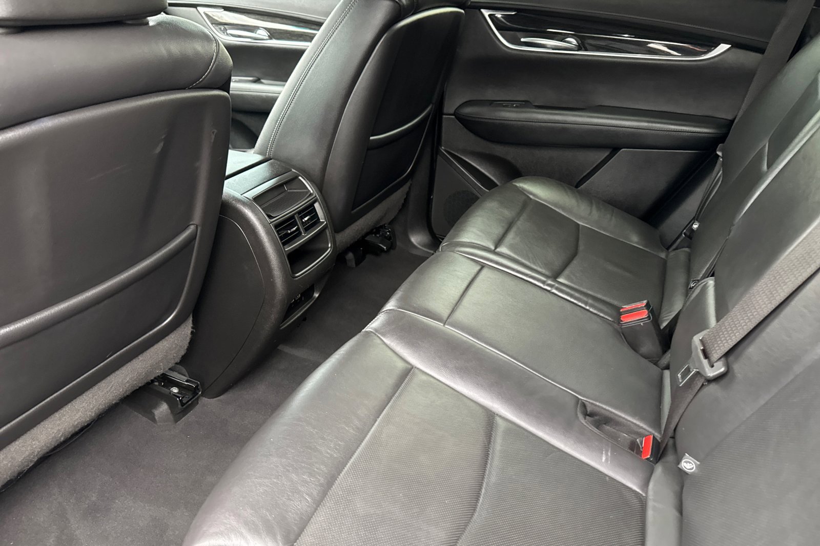 Used 2020 Cadillac XT5 Premium Luxury image 13