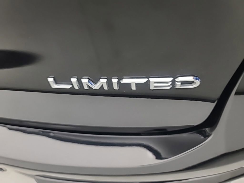 Used 2024 Toyota Crown Limited image 13